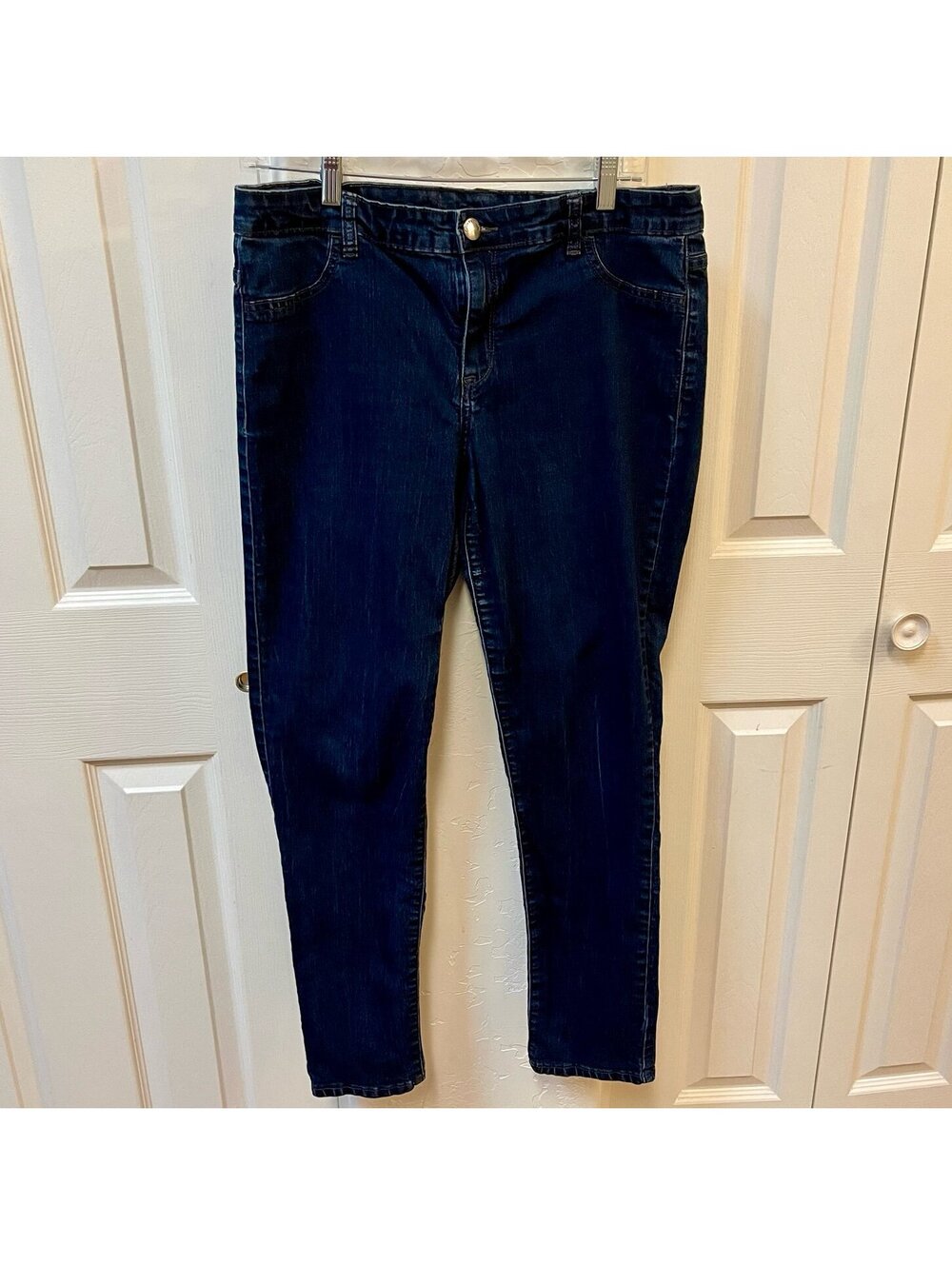 Women's Calvin Klein Jeans - Size 33/16